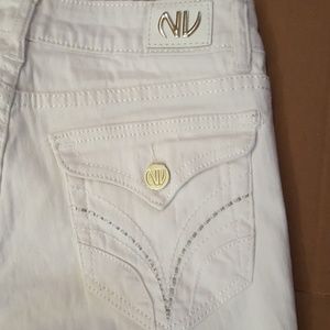 N V Jeans